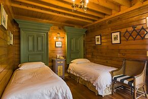 Cingjing Hanging Garden