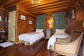 Cingjing Hanging Garden