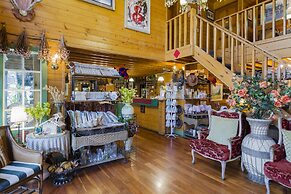 Cingjing Hanging Garden