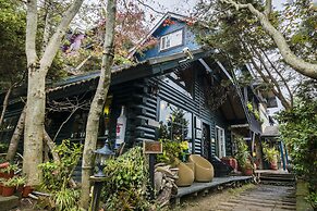Cingjing Hanging Garden