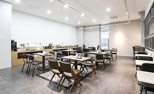 Incheon Airport Hotel Zeumes