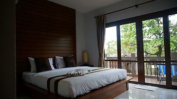 Lanta Intanin Resort