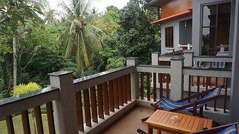 Lanta Intanin Resort