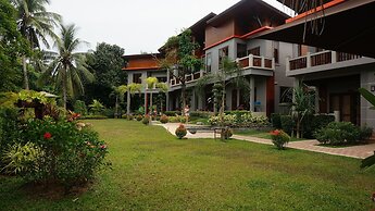 Lanta Intanin Resort