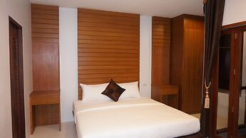 Lanta Intanin Resort