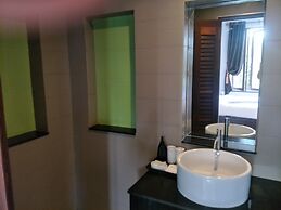 Lanta Intanin Resort