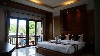 Lanta Intanin Resort