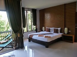 Lanta Intanin Resort