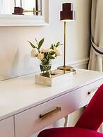 La Malandrina Apartments & Suites