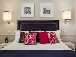 La Malandrina Apartments & Suites