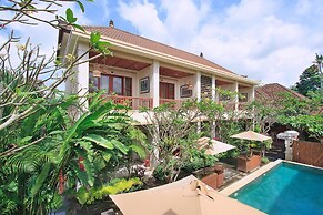 Tebesaya Cottage by Pramana Villas