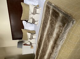 No.12 Hotel & Bistro