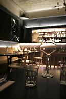 No.12 Hotel & Bistro