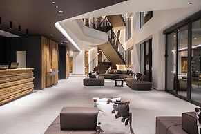 Grand Hotel Courmayeur Montblanc by R Collection Hotels