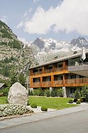 Grand Hotel Courmayeur Montblanc by R Collection Hotels