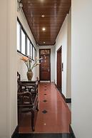 Hanoi Little Town Hotel