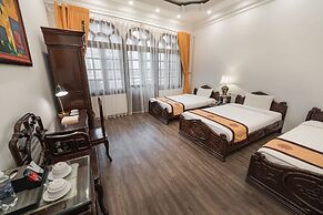 Hanoi Little Town Hotel