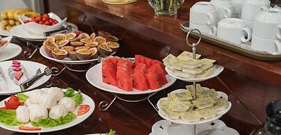 Hanoi Little Town Hotel