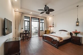 Hanoi Little Town Hotel