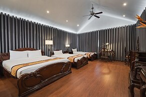 Hanoi Little Town Hotel