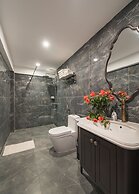 Hanoi Little Town Hotel