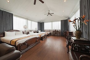 Hanoi Little Town Hotel