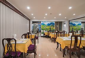 Hanoi Little Town Hotel