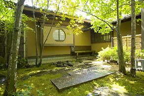 Yufuin Onsen Ryotei Tanokura