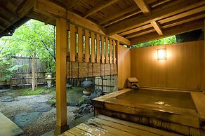 Yufuin Onsen Ryotei Tanokura