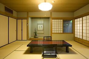 Yufuin Onsen Ryotei Tanokura