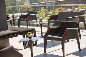 Courtyard Santiago Las Condes