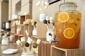 Courtyard Santiago Las Condes