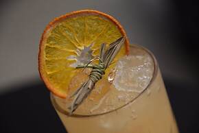 Courtyard Santiago Las Condes