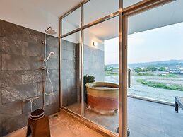 Hitoyoshi Onsen Nabeya