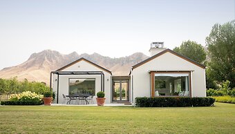 Craggy Range Luxury Vineyard Retreat