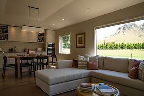 Craggy Range Luxury Vineyard Retreat