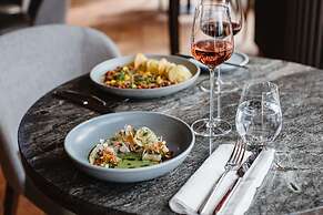 Craggy Range Luxury Vineyard Retreat