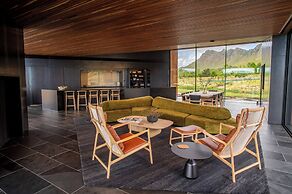 Craggy Range Luxury Vineyard Retreat