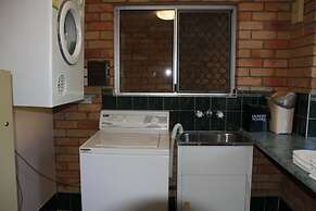 Emerald Highlands Motel