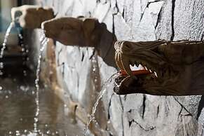 Chic Quarter Residence