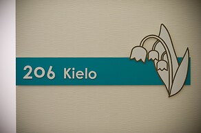 Holiday House Green Garden