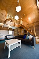 Holiday House Green Garden