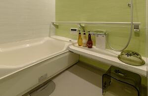 Holiday House Green Garden