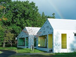 Holiday House Green Garden