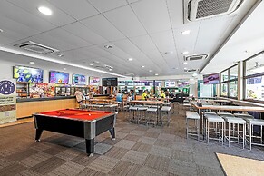 Cannonvale Reef Gateway Hotel