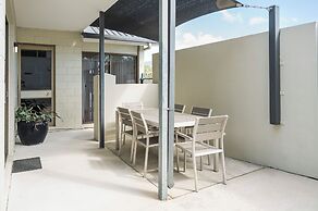 Cannonvale Reef Gateway Hotel