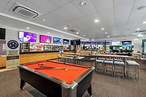 Cannonvale Reef Gateway Hotel