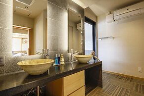 Kawaguchiya Kinosaki Riverside Hotel