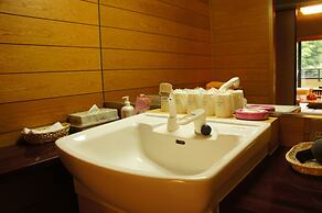 Kawaguchiya Kinosaki Riverside Hotel