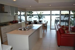 Bancroft Views Apartments